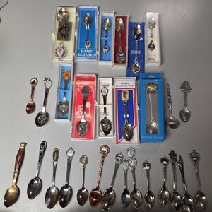 Collectible Souvenir Spoon Set